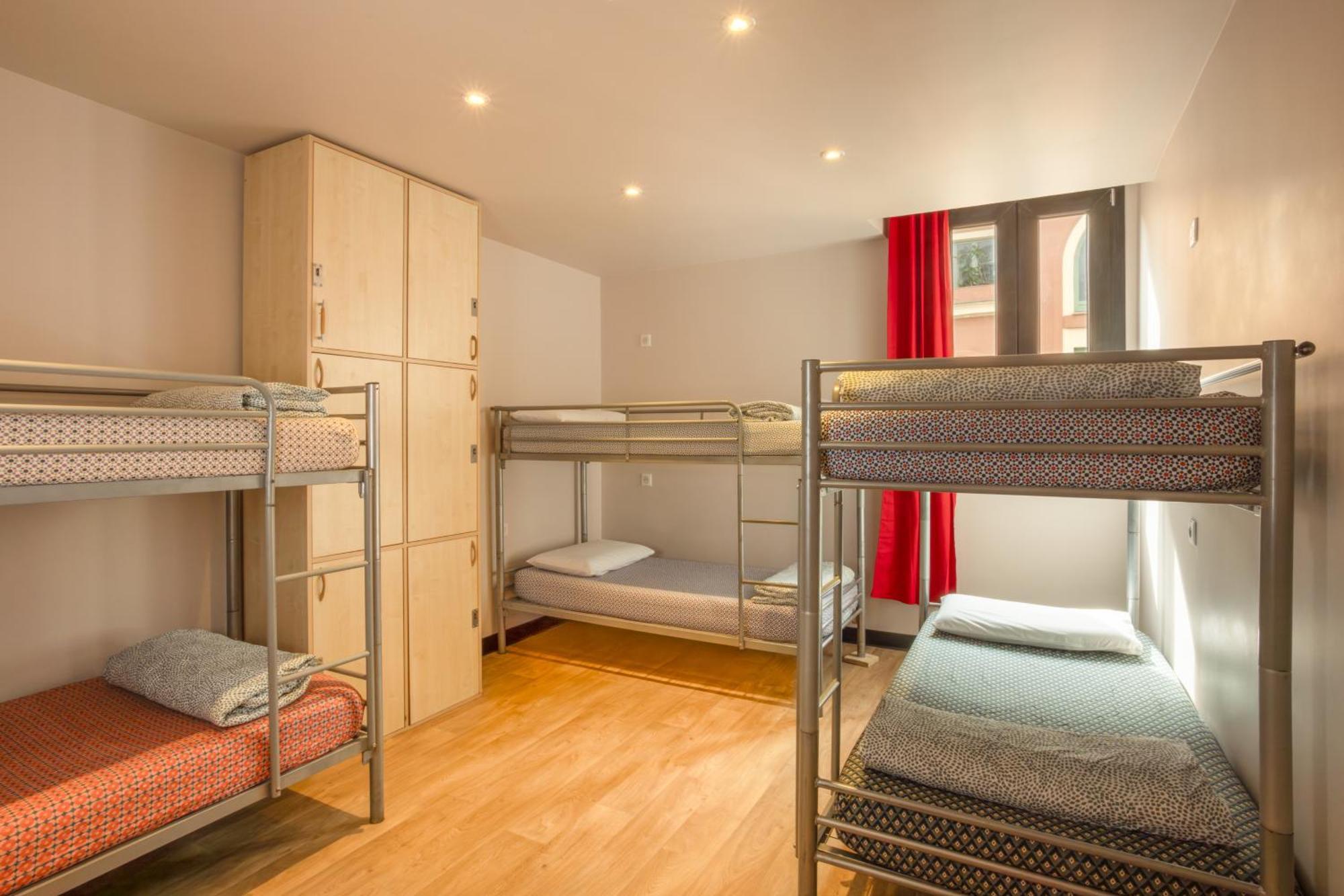 Hostel Saint Exupery