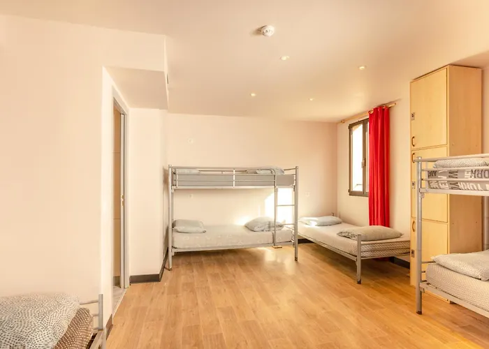 Villa Saint Exupery Beach Hostel