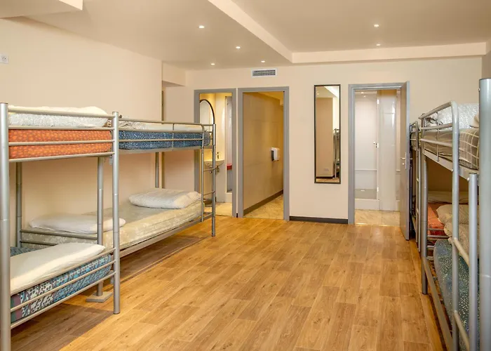 Villa Saint Exupery Beach Hostel