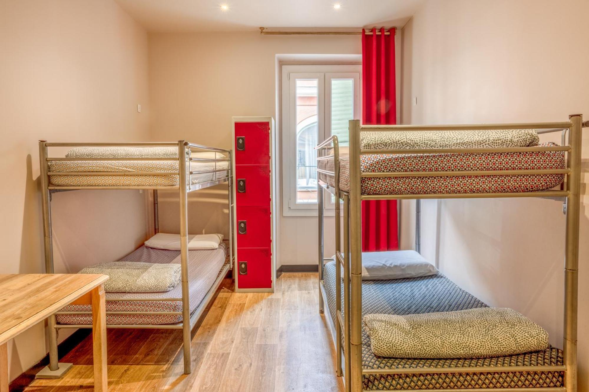 Hostel Saint Exupery *