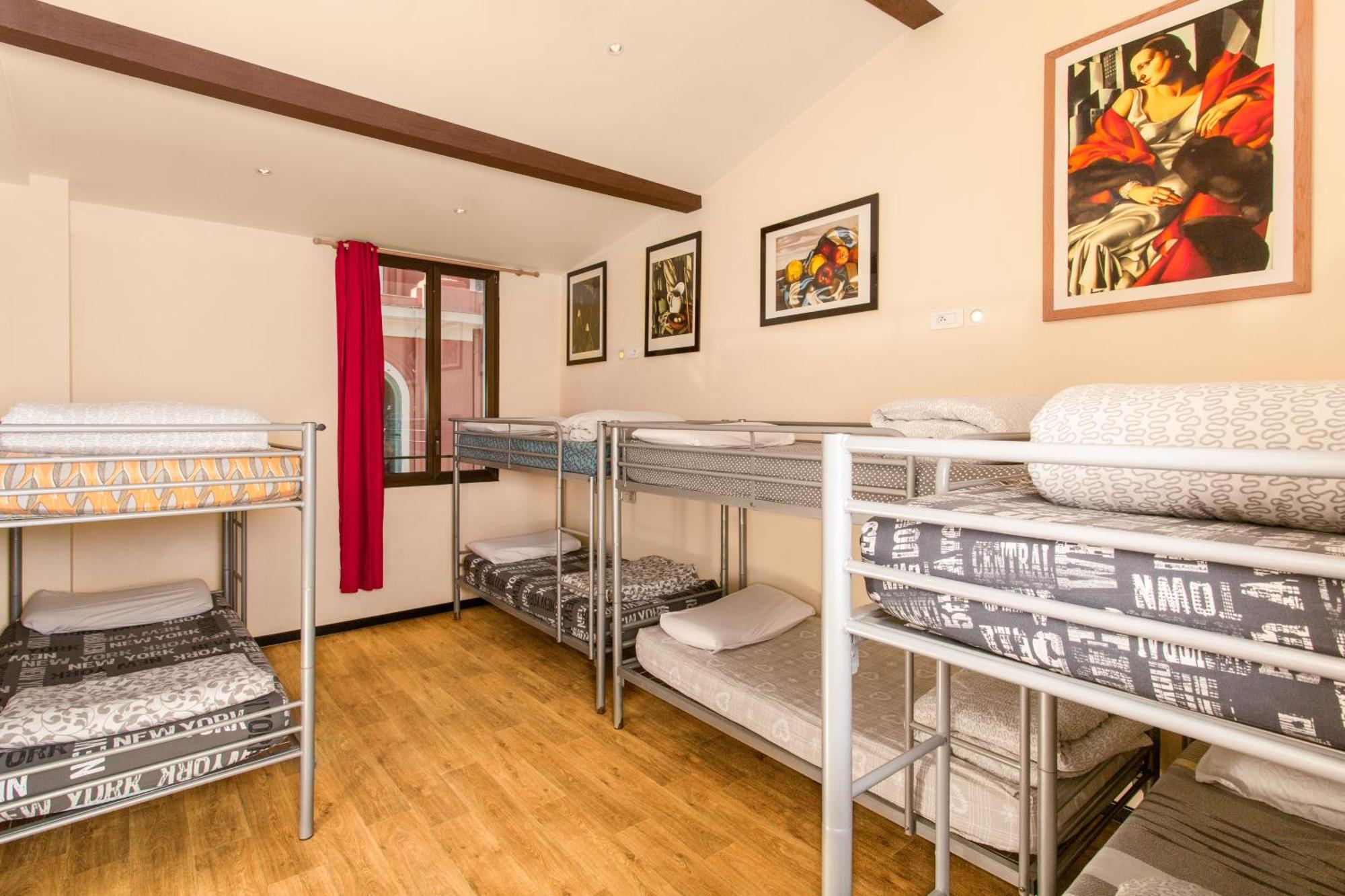 Saint Exupery Hostel *